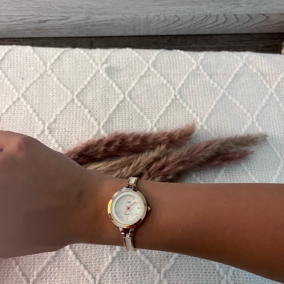 Rosegold Quartz‎ Link Timepiece - Picture 8 of 8